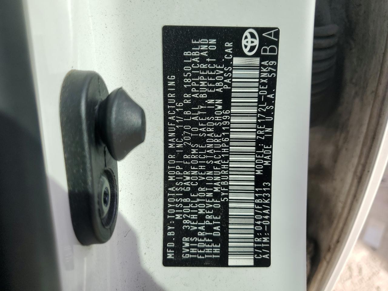 2017 Toyota Corolla L VIN: 5YFBURHE1HP611996 Lot: 88271985