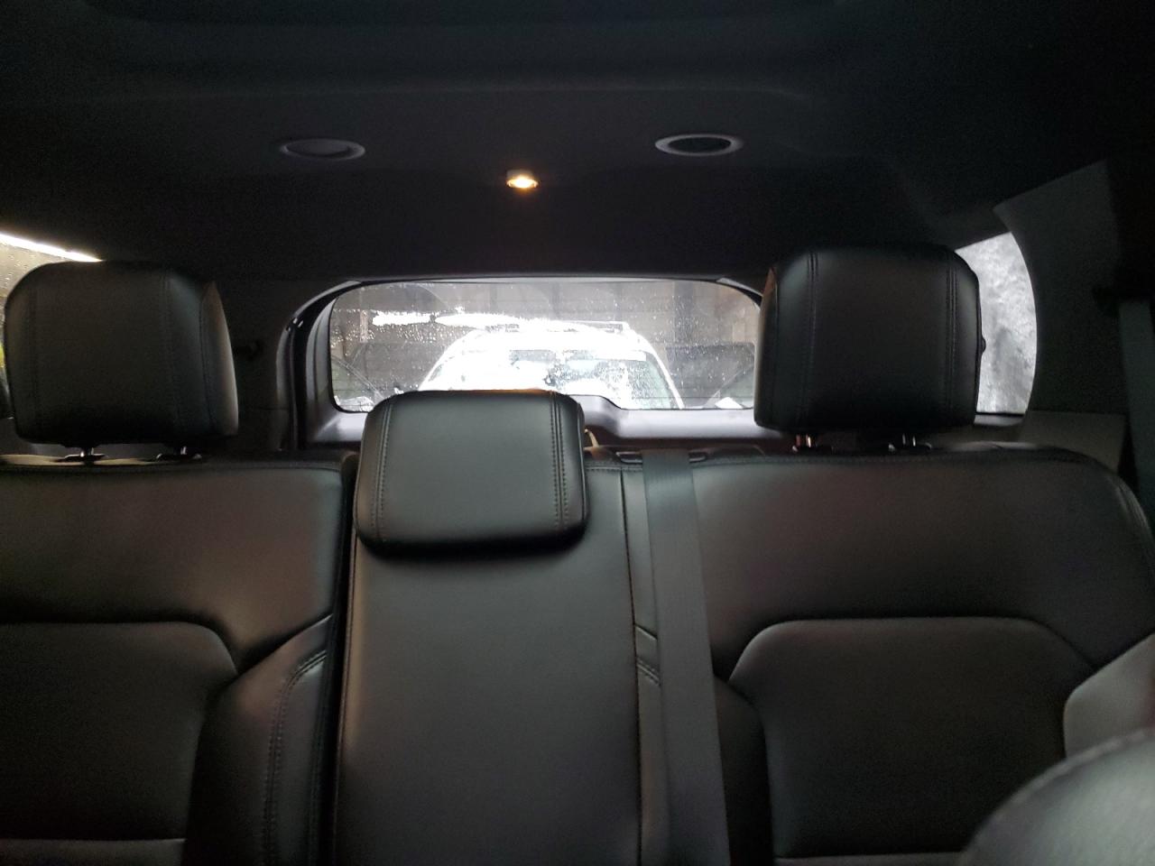 2016 Ford Explorer - Image 10