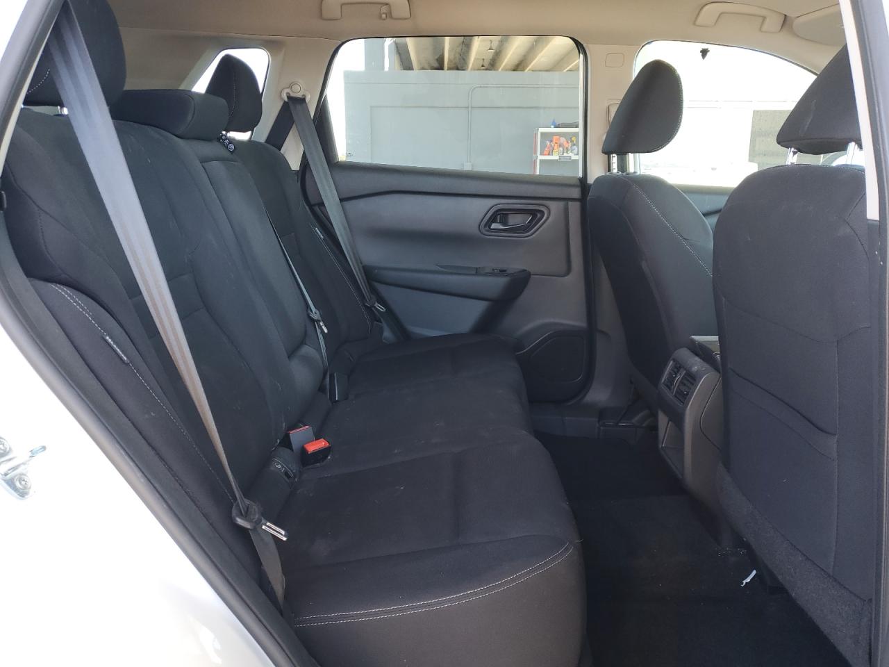 2024 Nissan Rogue - Image 11