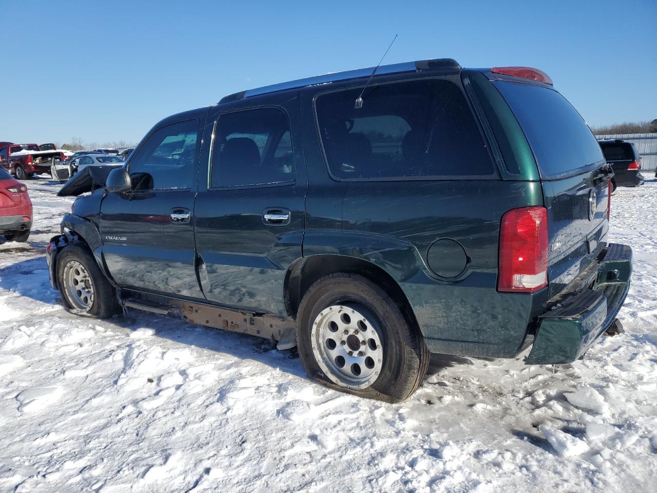 2002 Cadillac Escalade - Image 2