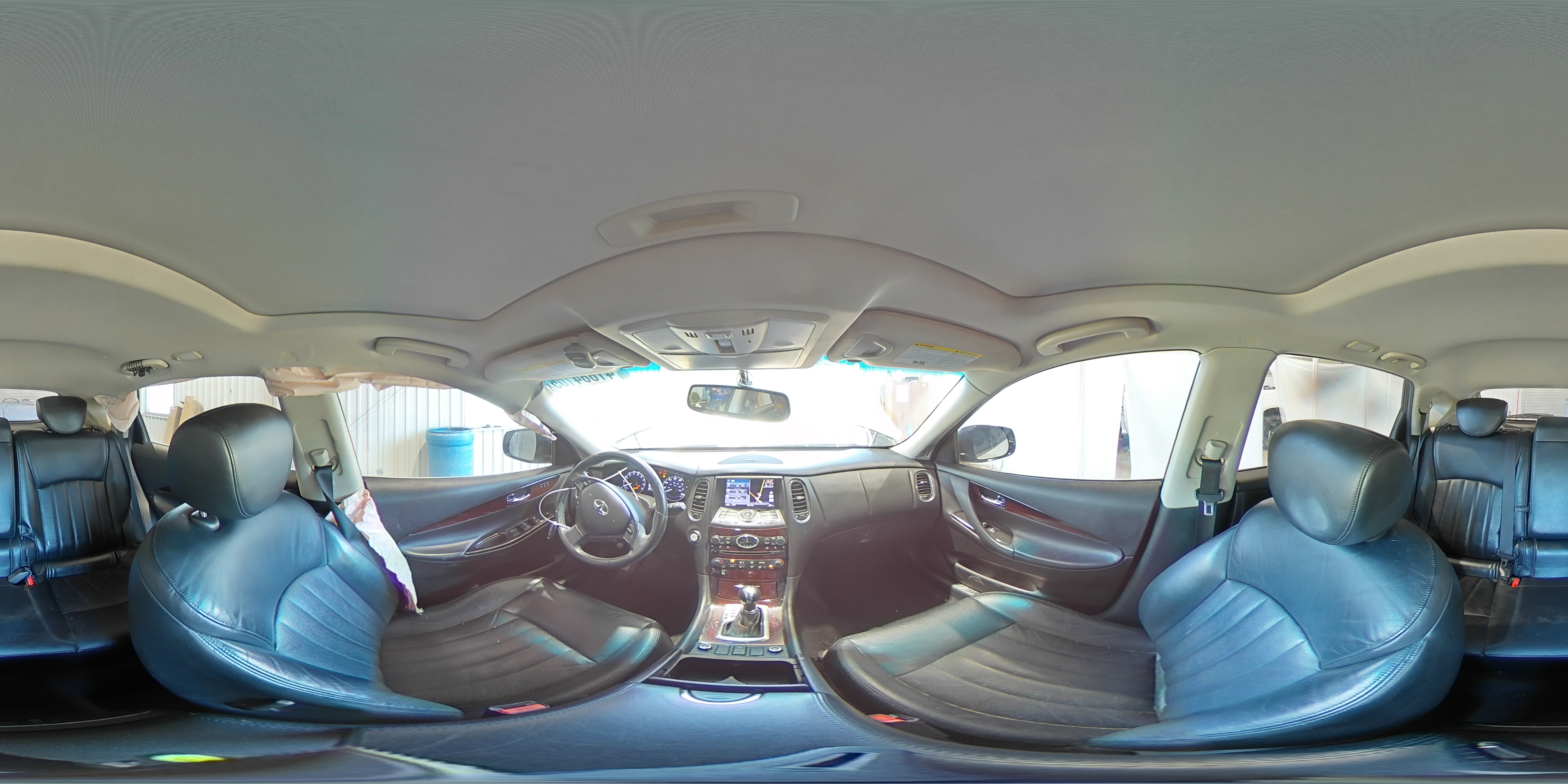 2017 Infiniti QX50 - Image 14