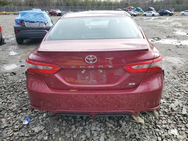  TOYOTA CAMRY 2018 Czerwony