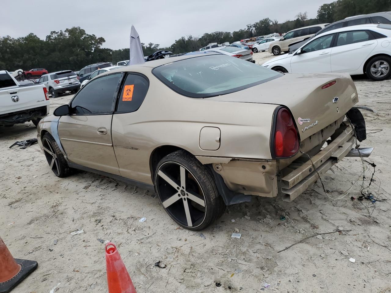 2004 Chevrolet Monte Carlo - Image 2