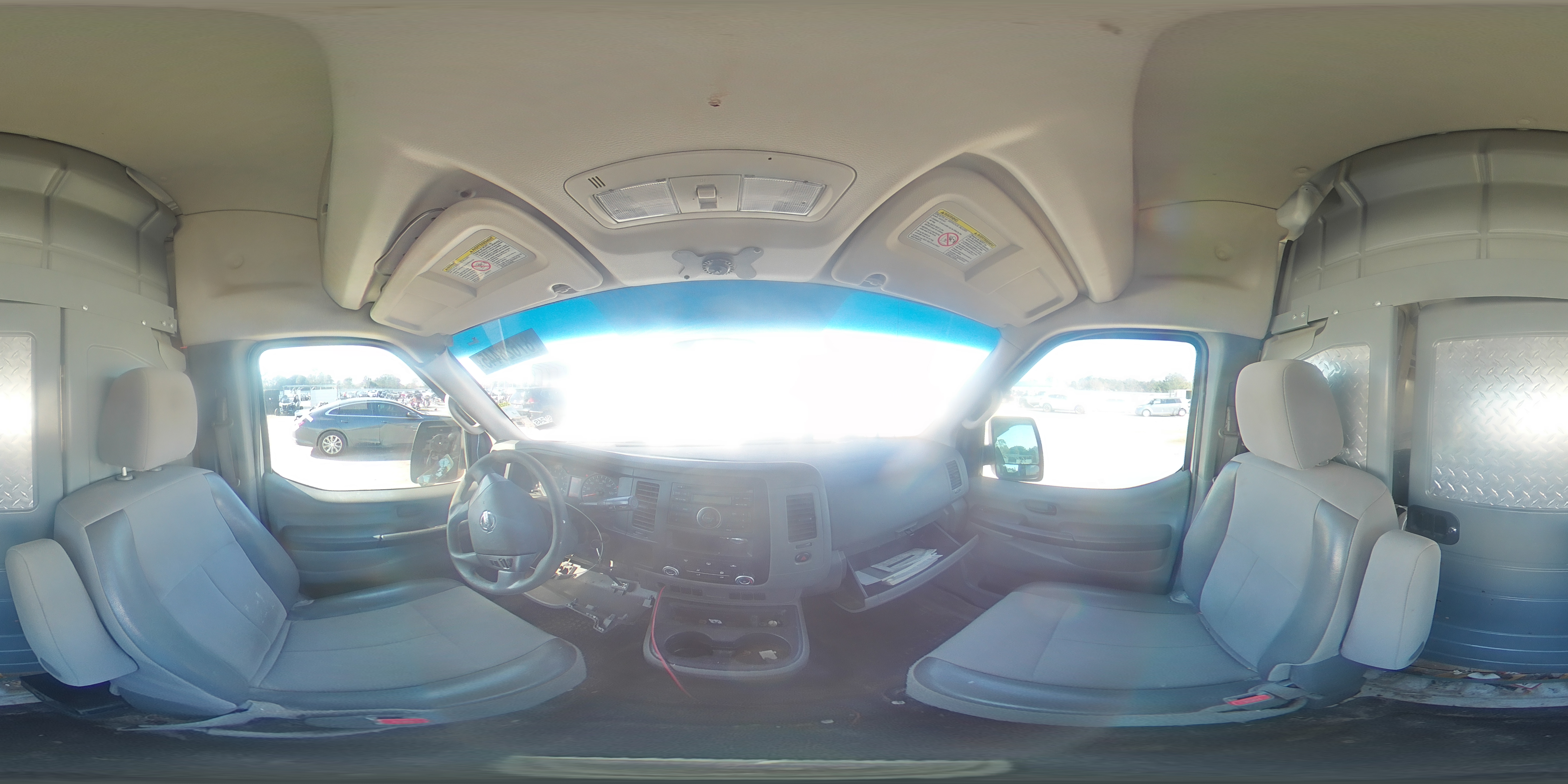 2014 Nissan NV - Image 14