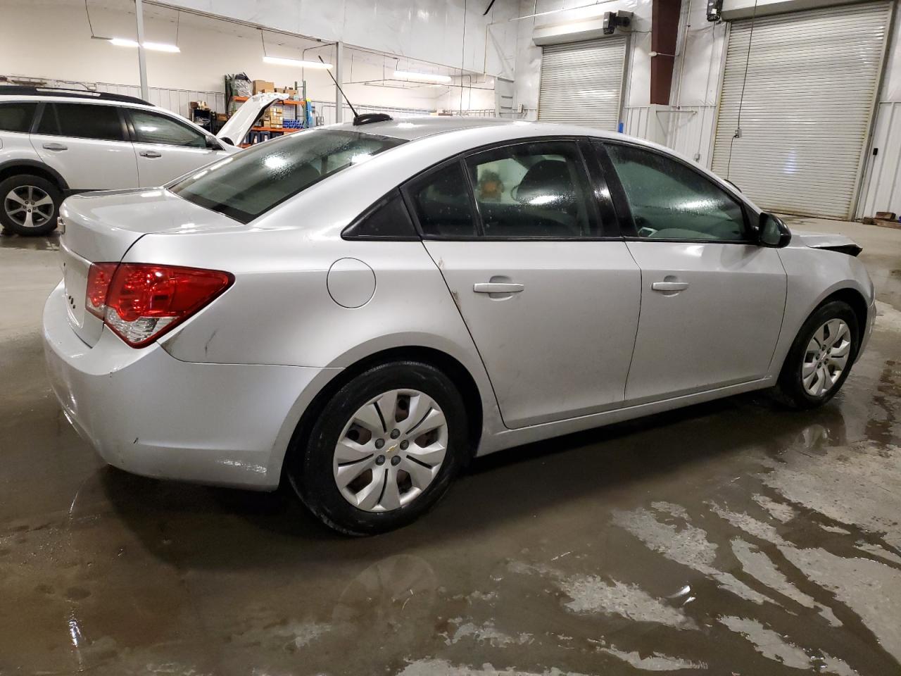 2016 Chevrolet Cruze - Image 3