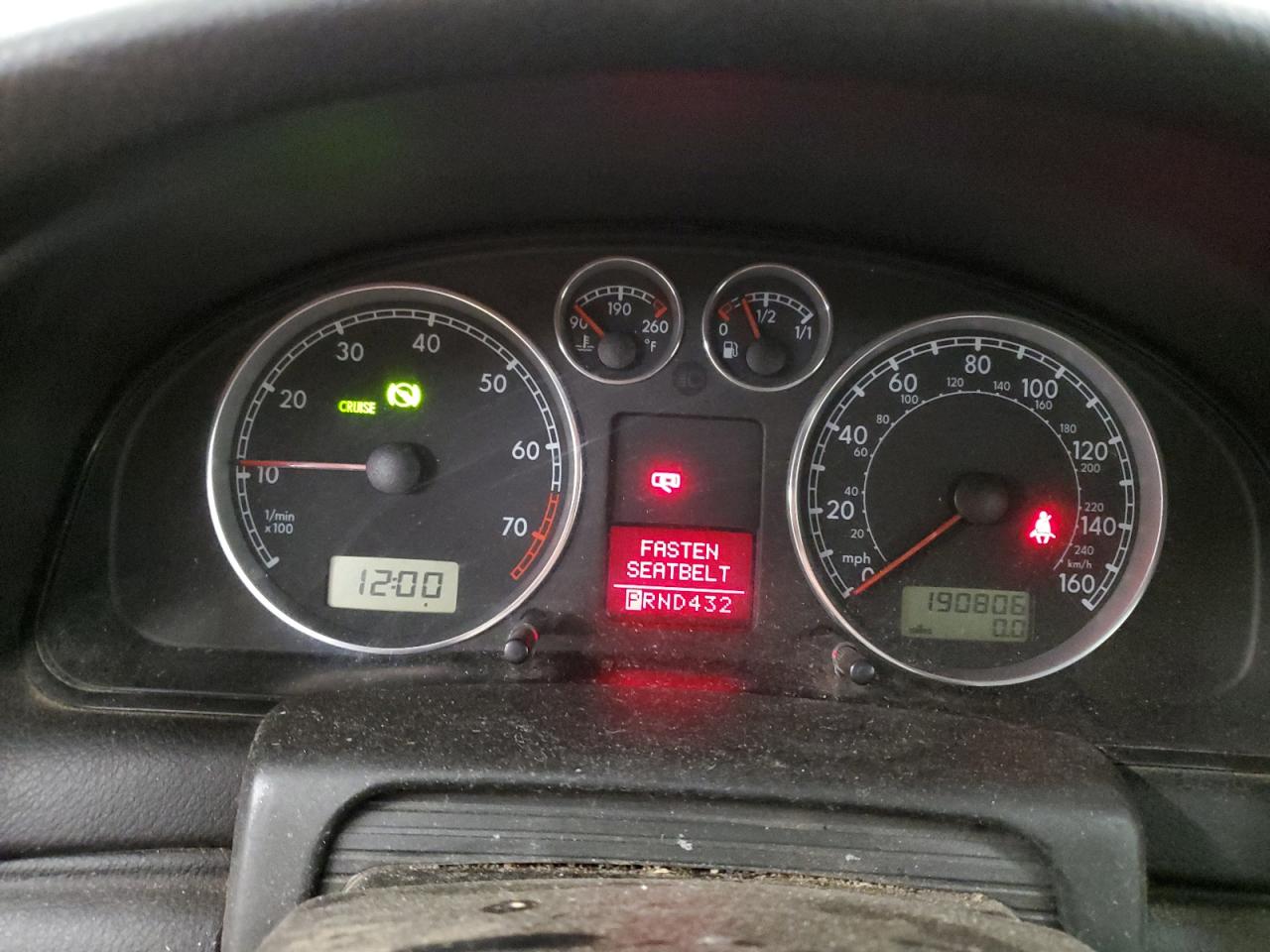 2003 Volkswagen Passat - Image 9