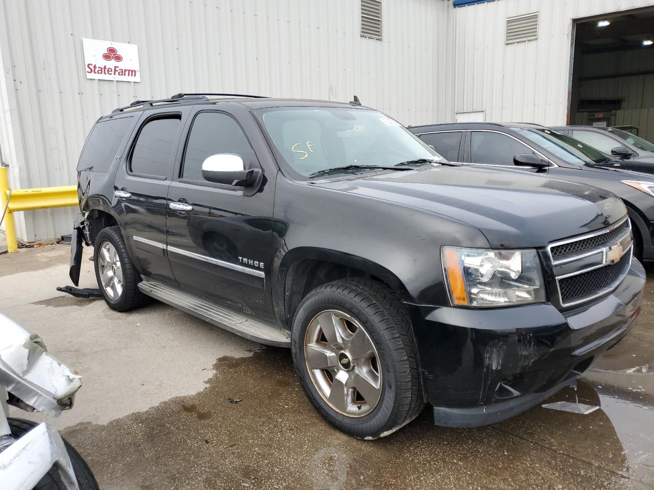 2010 Chevrolet Tahoe - Image 4