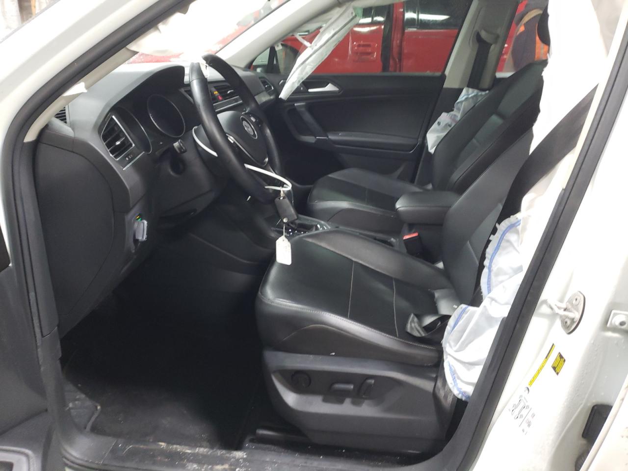 2018 Volkswagen Tiguan - Image 7
