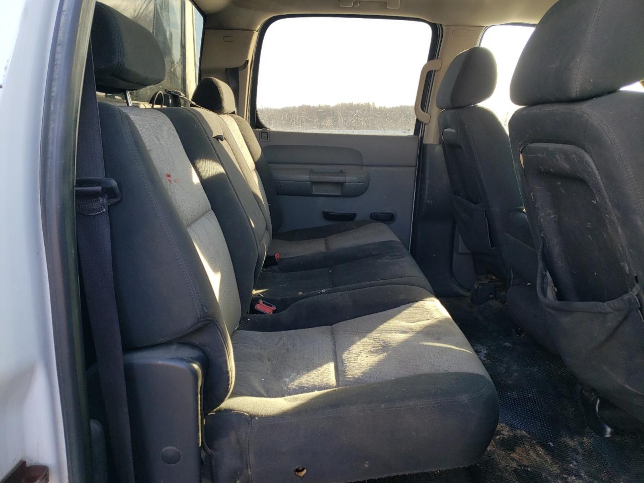 2008 Chevrolet Silverado - Image 10
