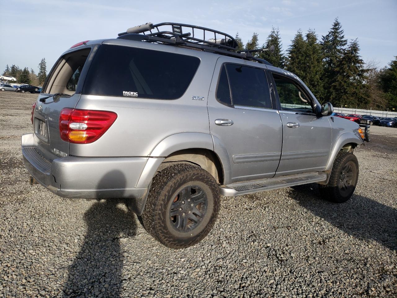 2001 Toyota Sequoia - Image 3