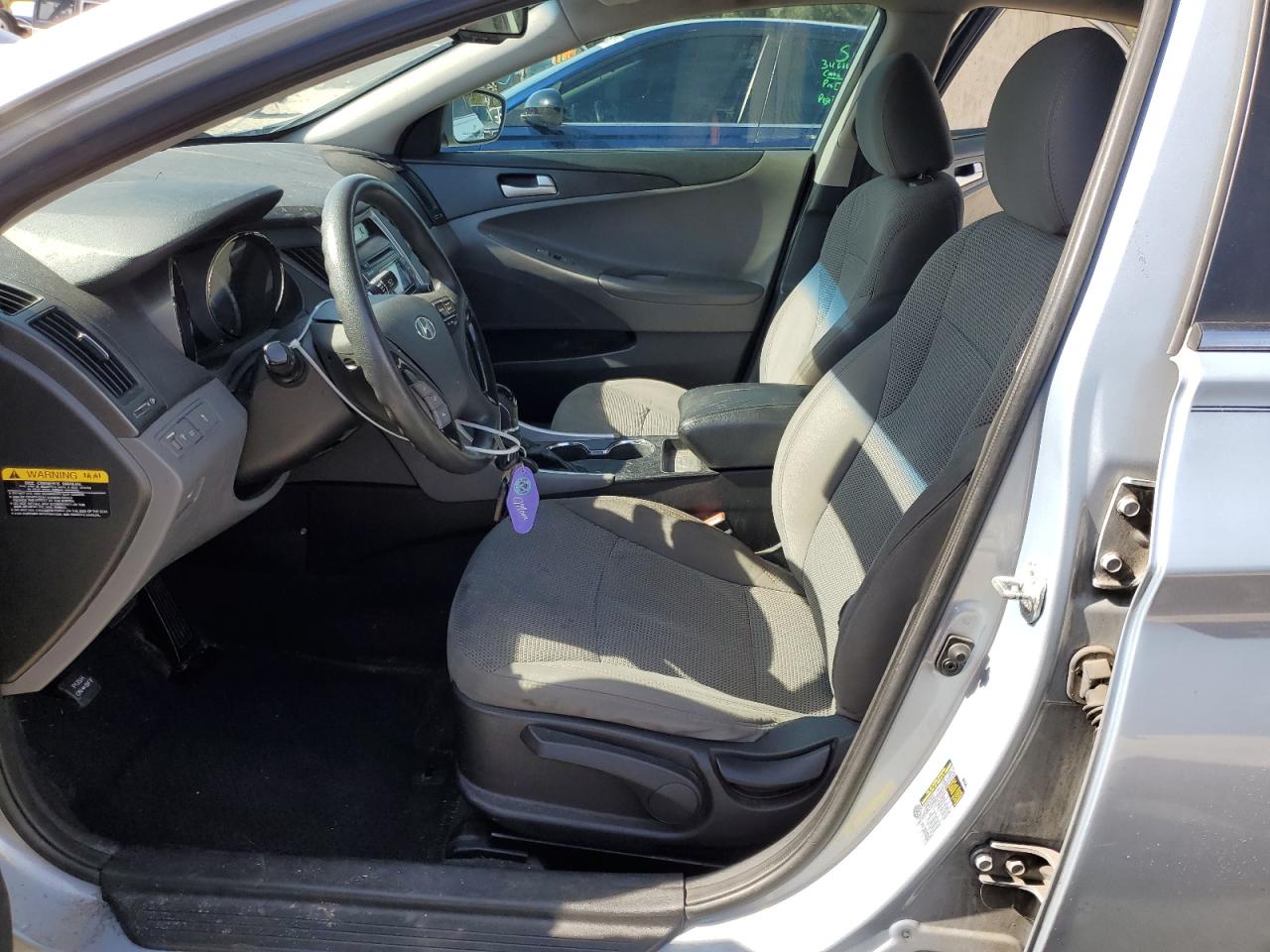 2013 Hyundai Sonata - Image 7