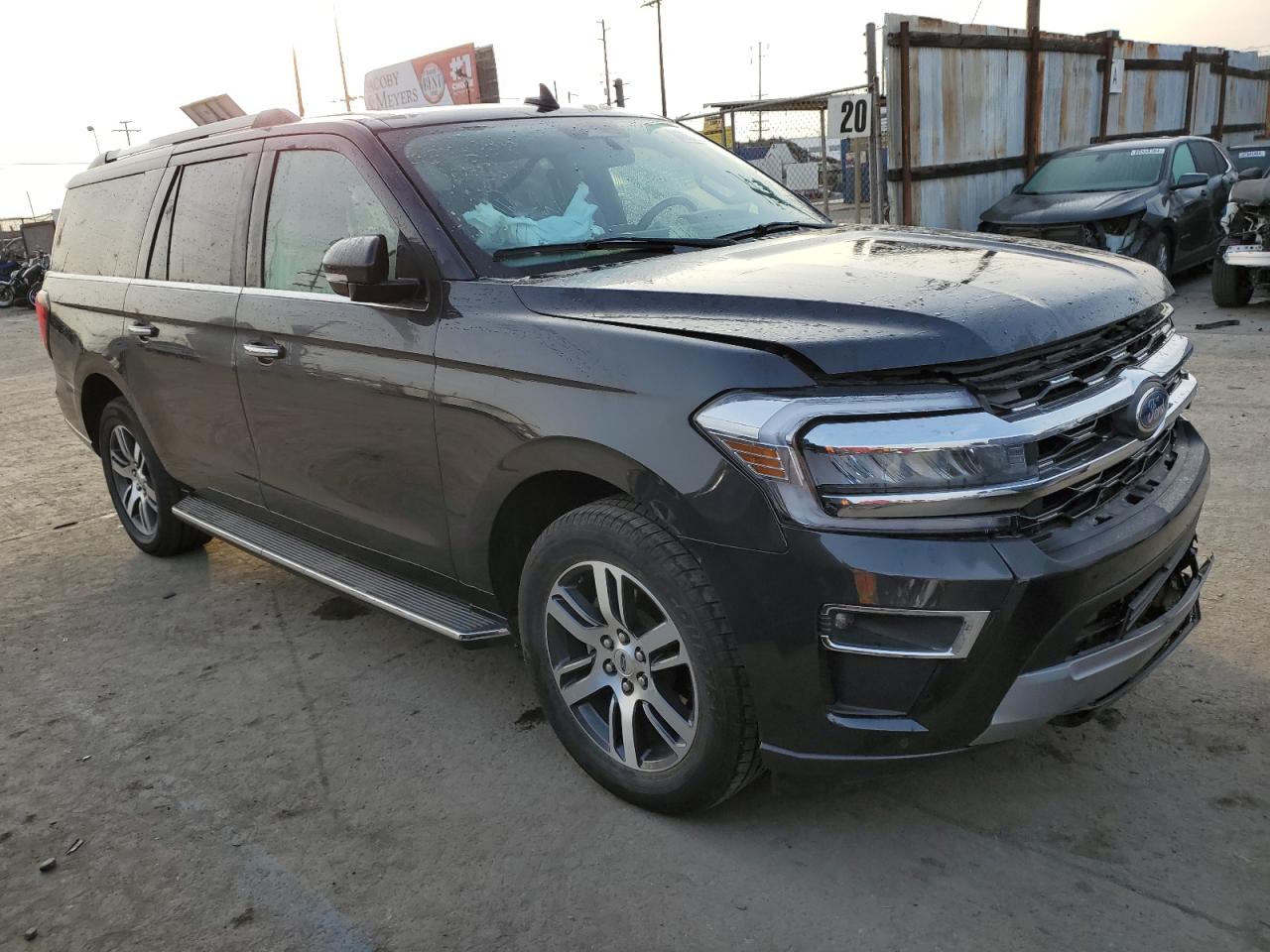 2023 Ford Expedition - Image 4