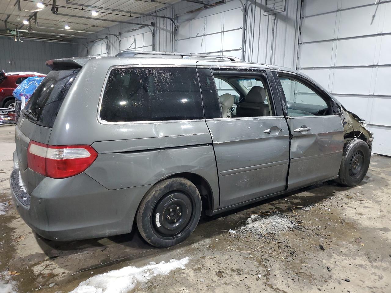 2007 Honda Odyssey - Image 3