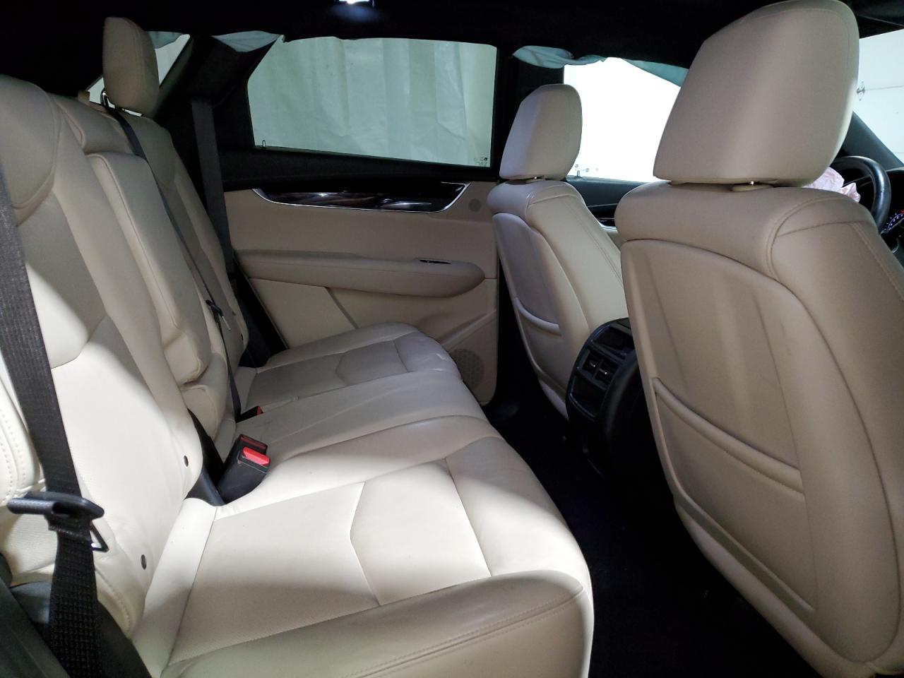 2017 Cadillac XT5 - Image 11