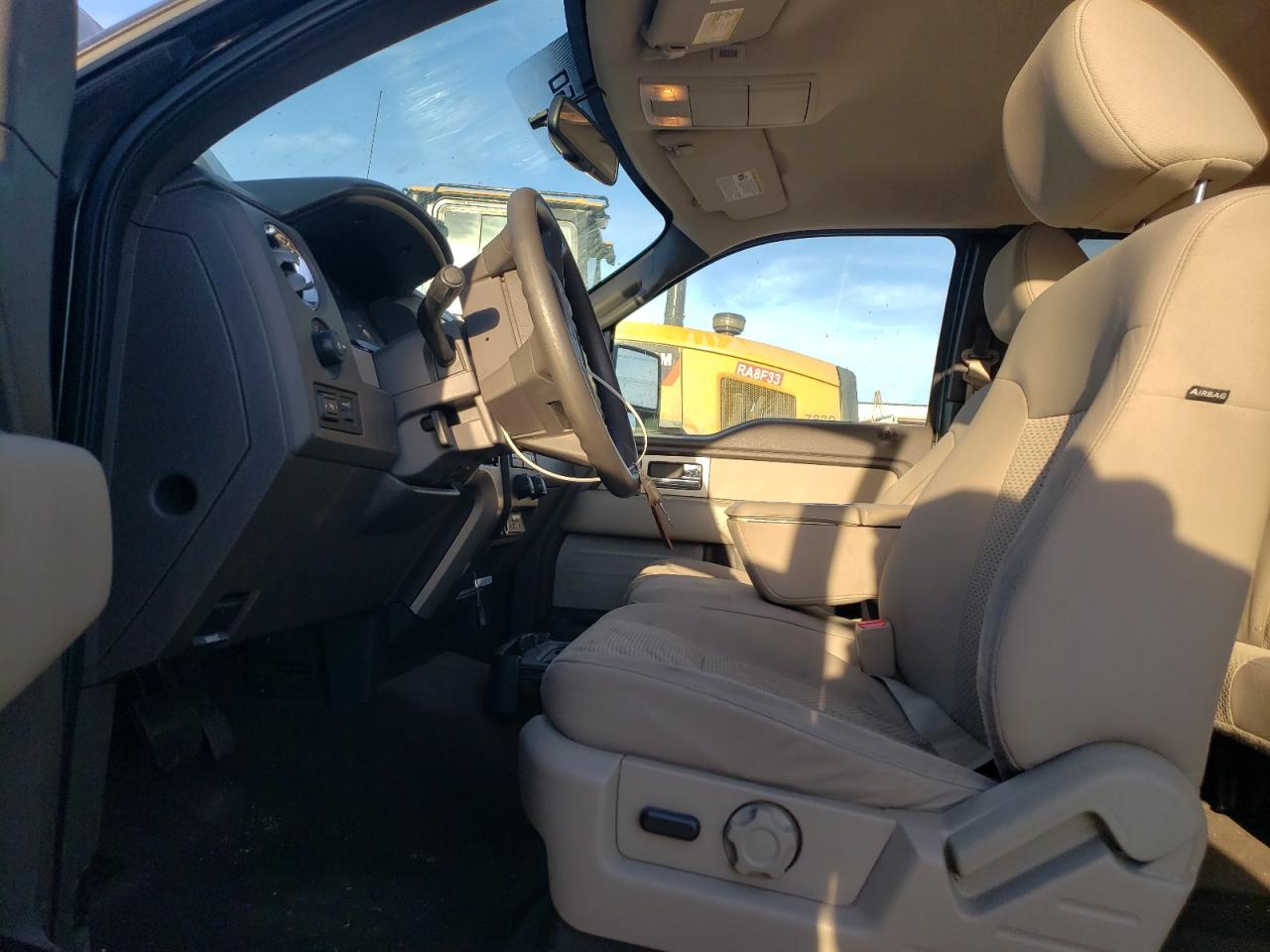 2010 Ford F-150 - Image 7