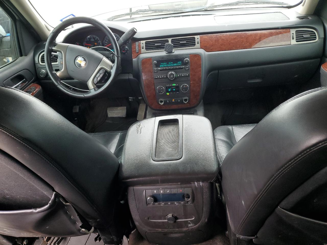 2011 Chevrolet Tahoe - Image 8