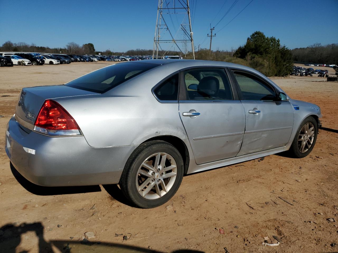 2010 Chevrolet Impala - Image 3