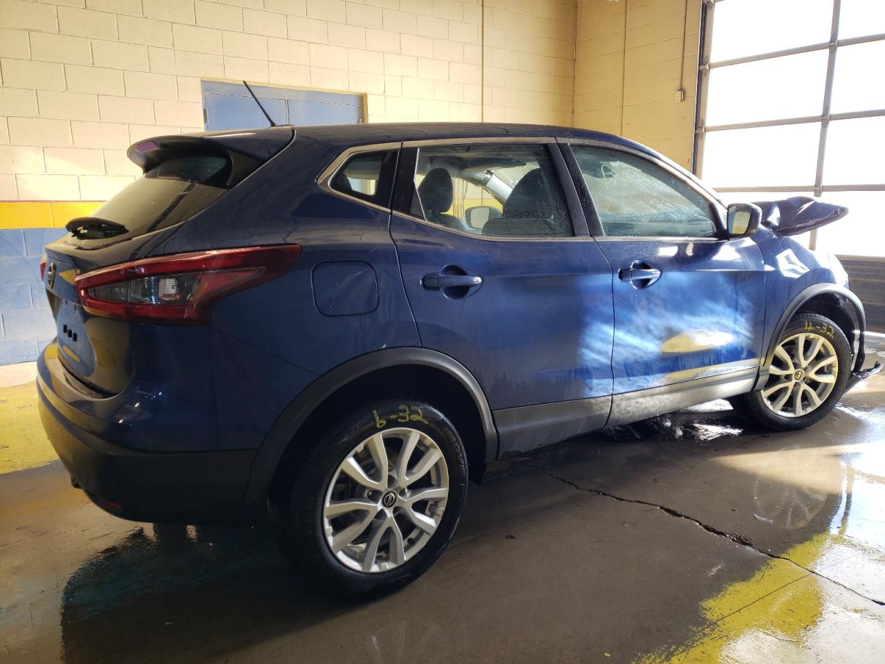 2021 Nissan Rogue - Image 3