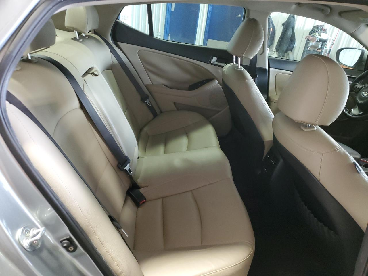 2014 Kia Optima - Image 10