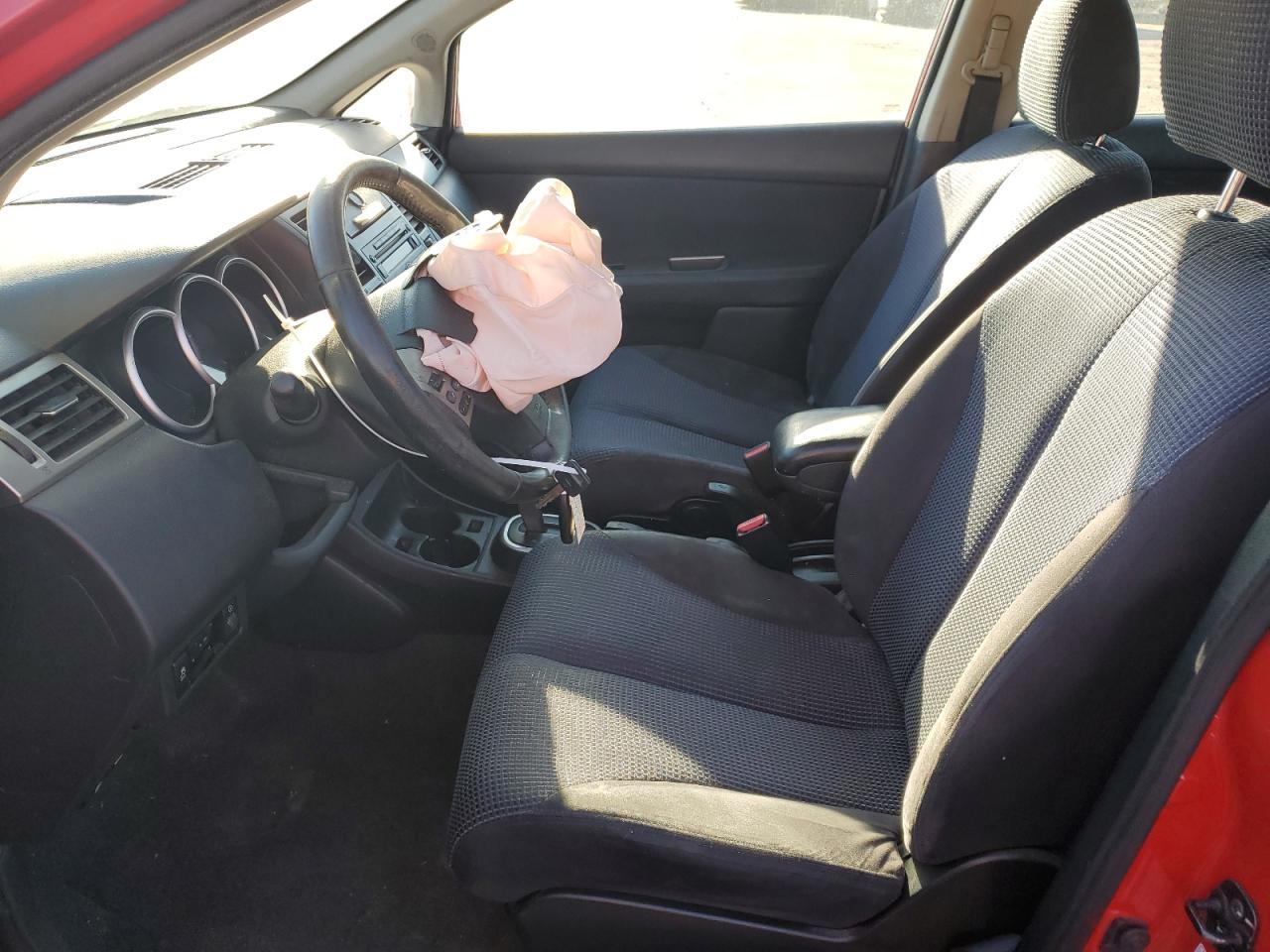 2011 Nissan Versa - Image 7