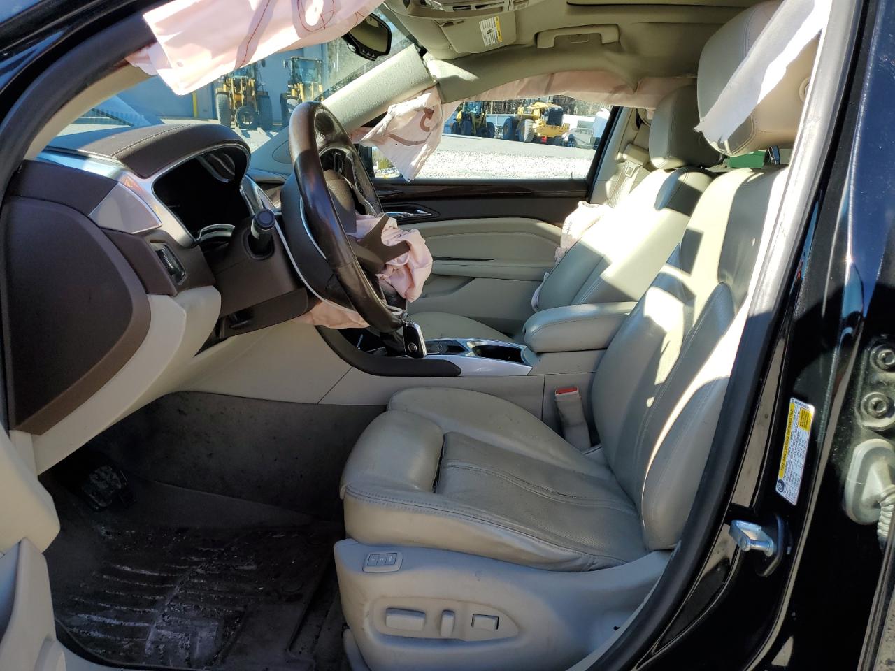 2015 Cadillac SRX - Image 7