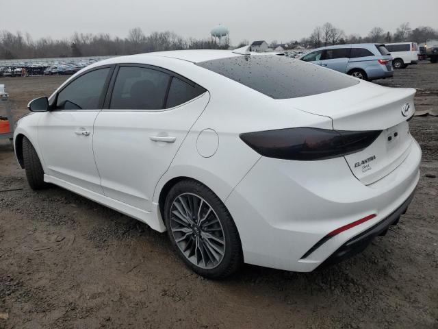  HYUNDAI ELANTRA 2018 Белы