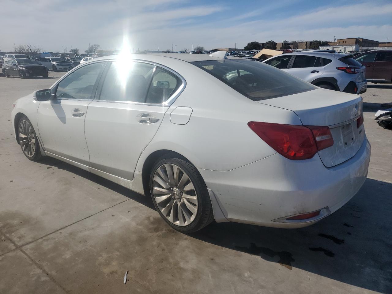 VIN JH4KC1F54EC004274 2014 ACURA RLX no.2