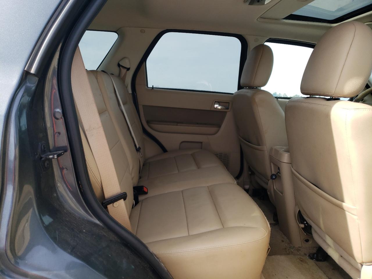 2009 Ford Escape - Image 11