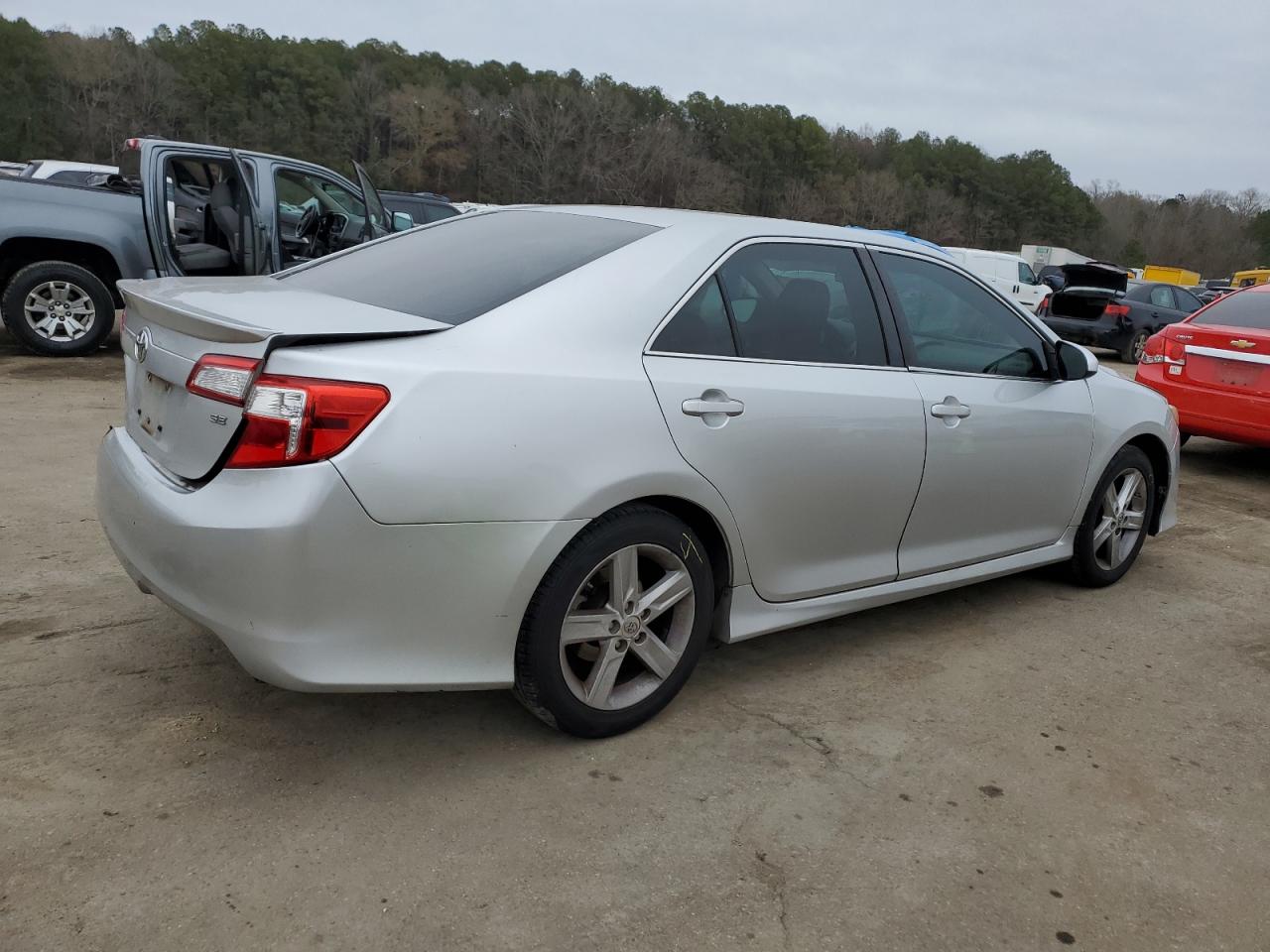 2013 Toyota Camry - Image 3