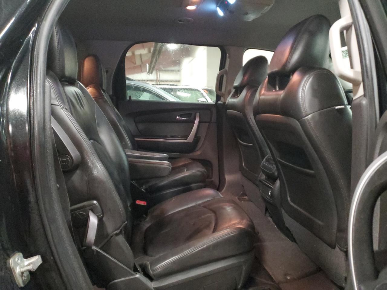 2012 GMC Acadia - Image 11