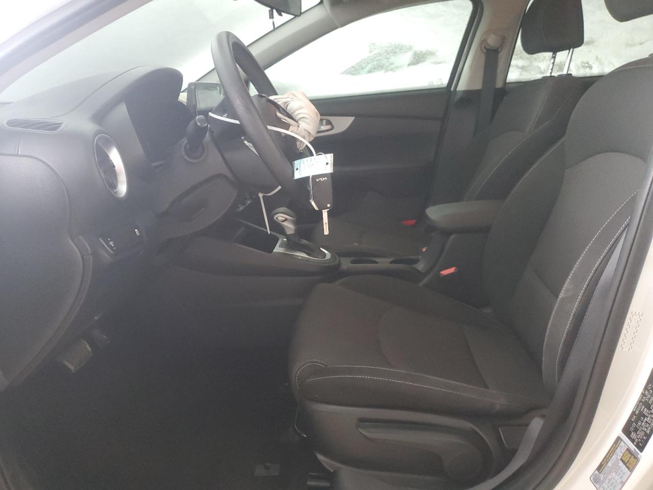 2023 Kia Forte - Image 7
