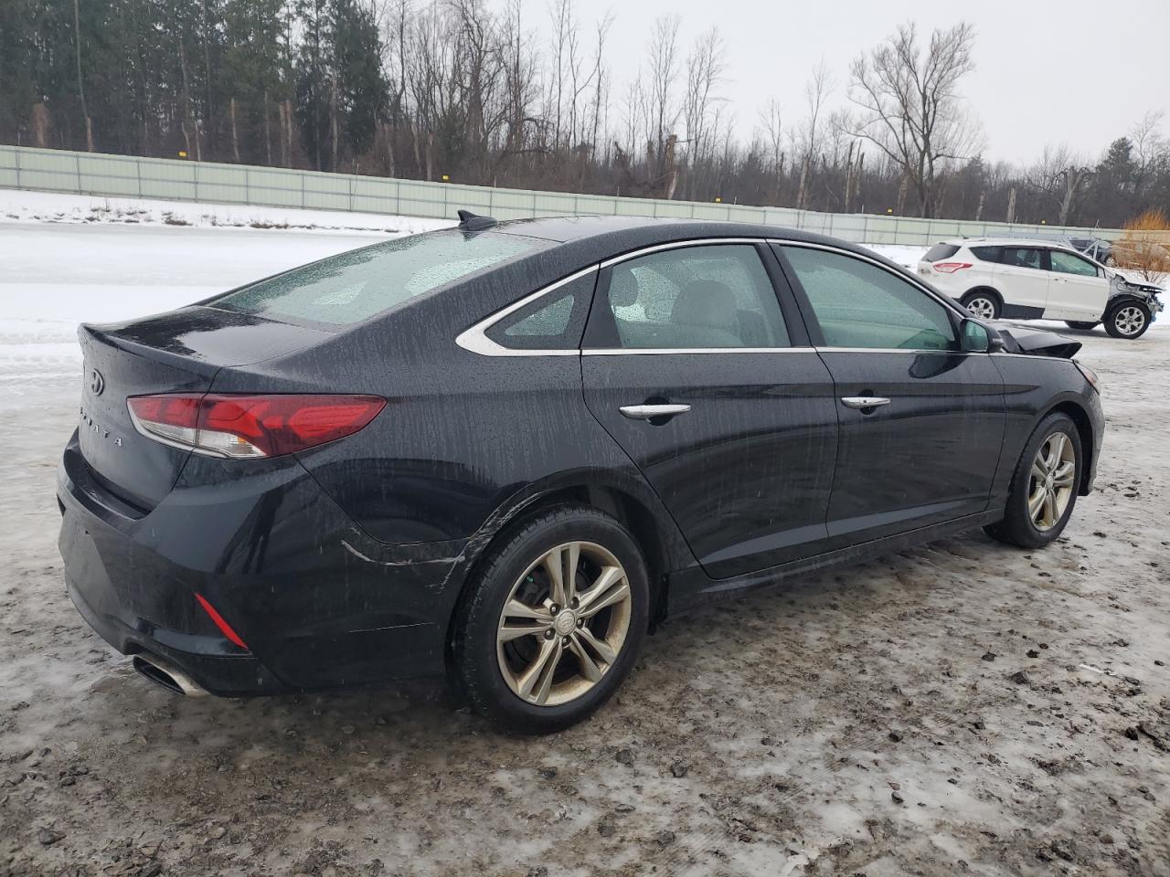 2018 Hyundai Sonata - Image 3