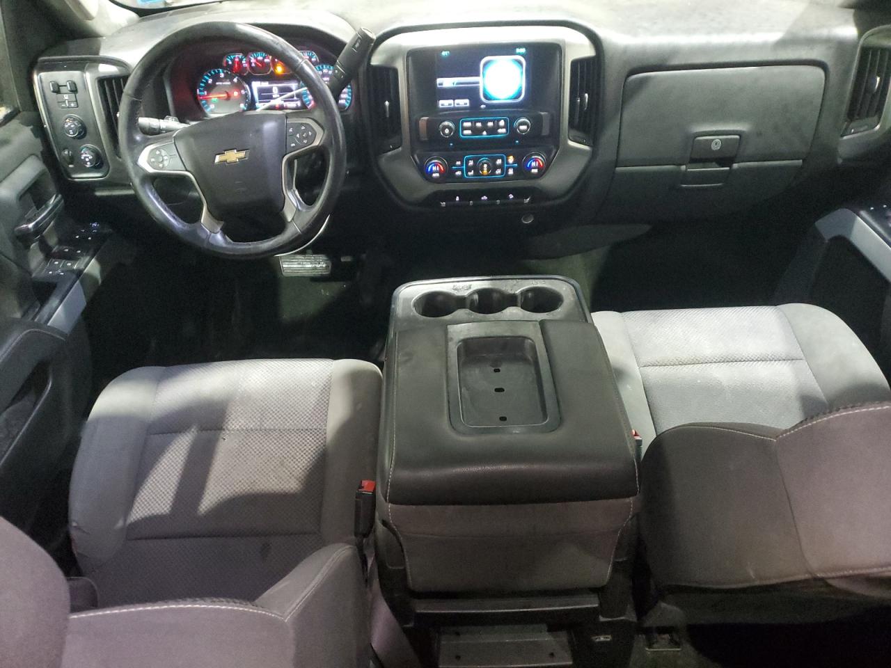 2016 Chevrolet Silverado - Image 8