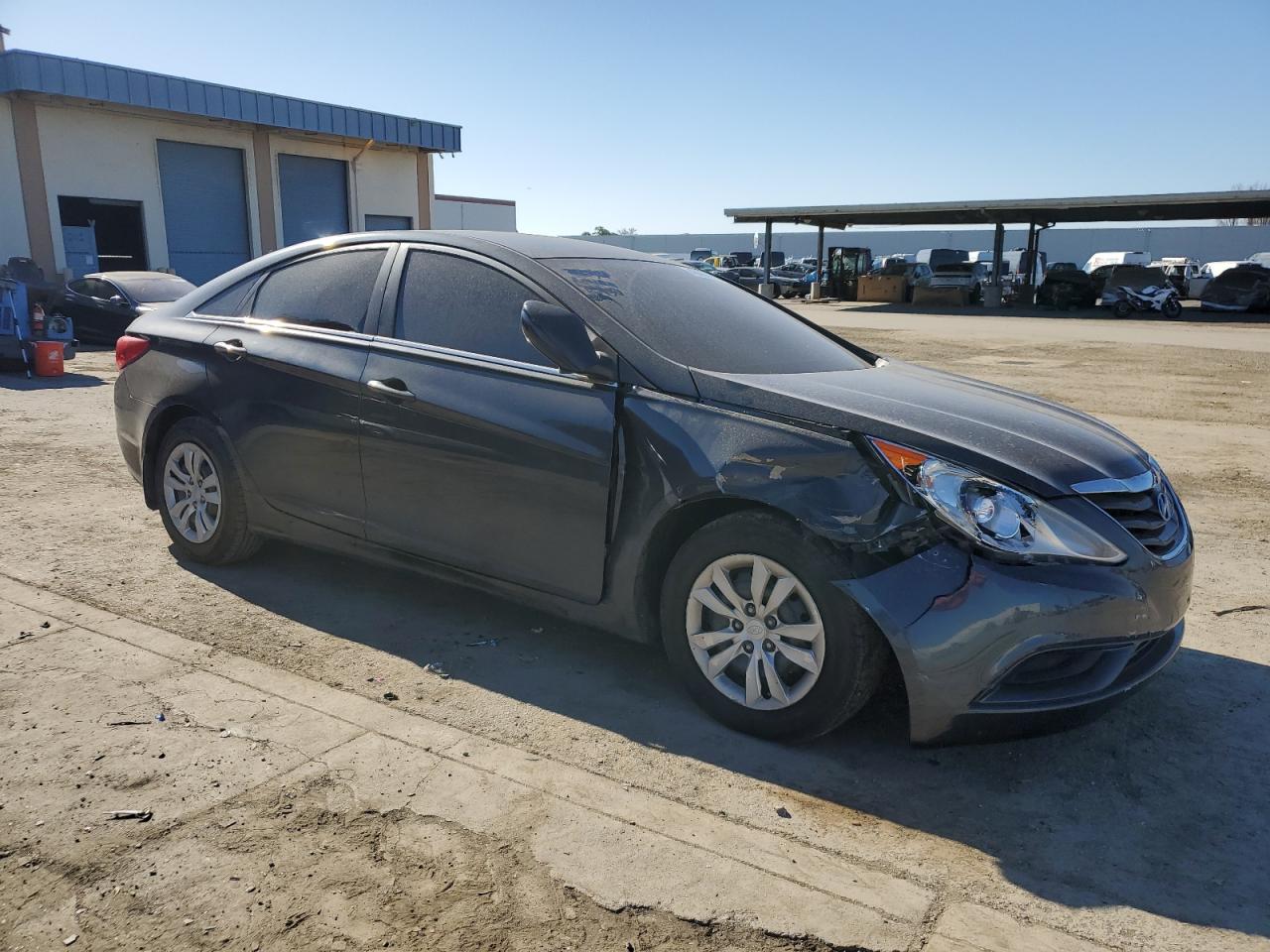 2011 Hyundai Sonata - Image 4