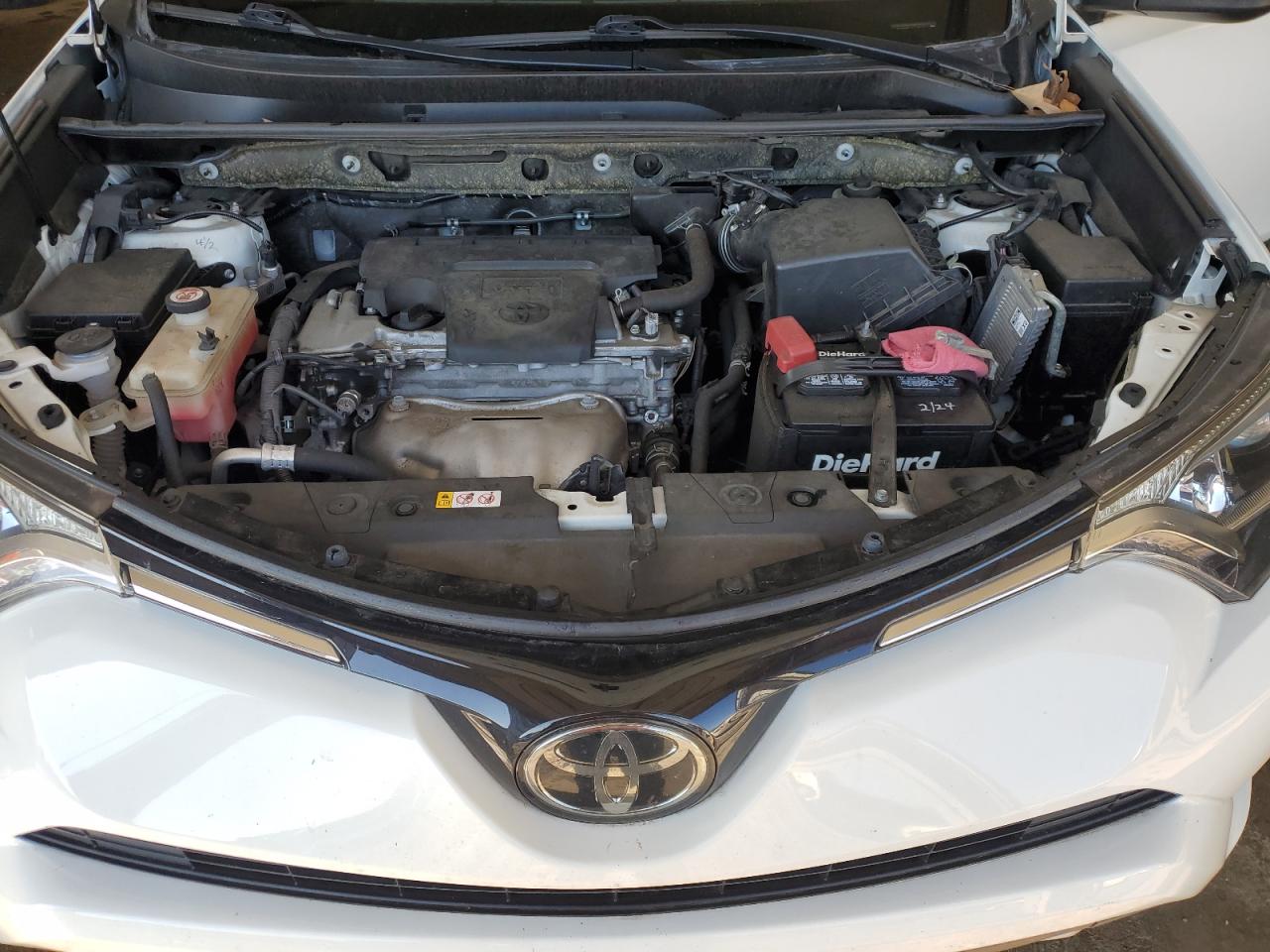 2018 Toyota RAV 4 - Image 12