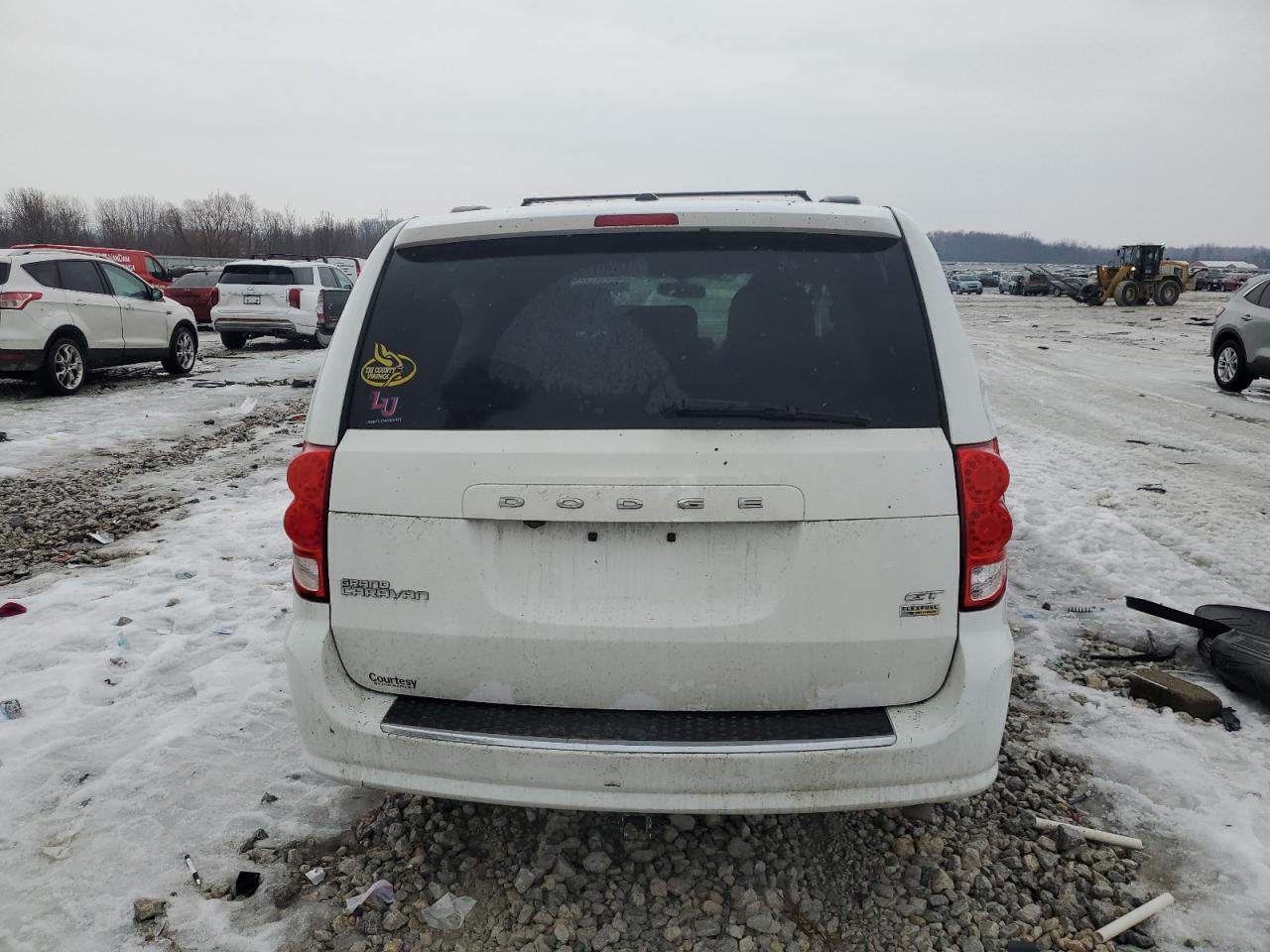 2018 Dodge Caravan - Image 6