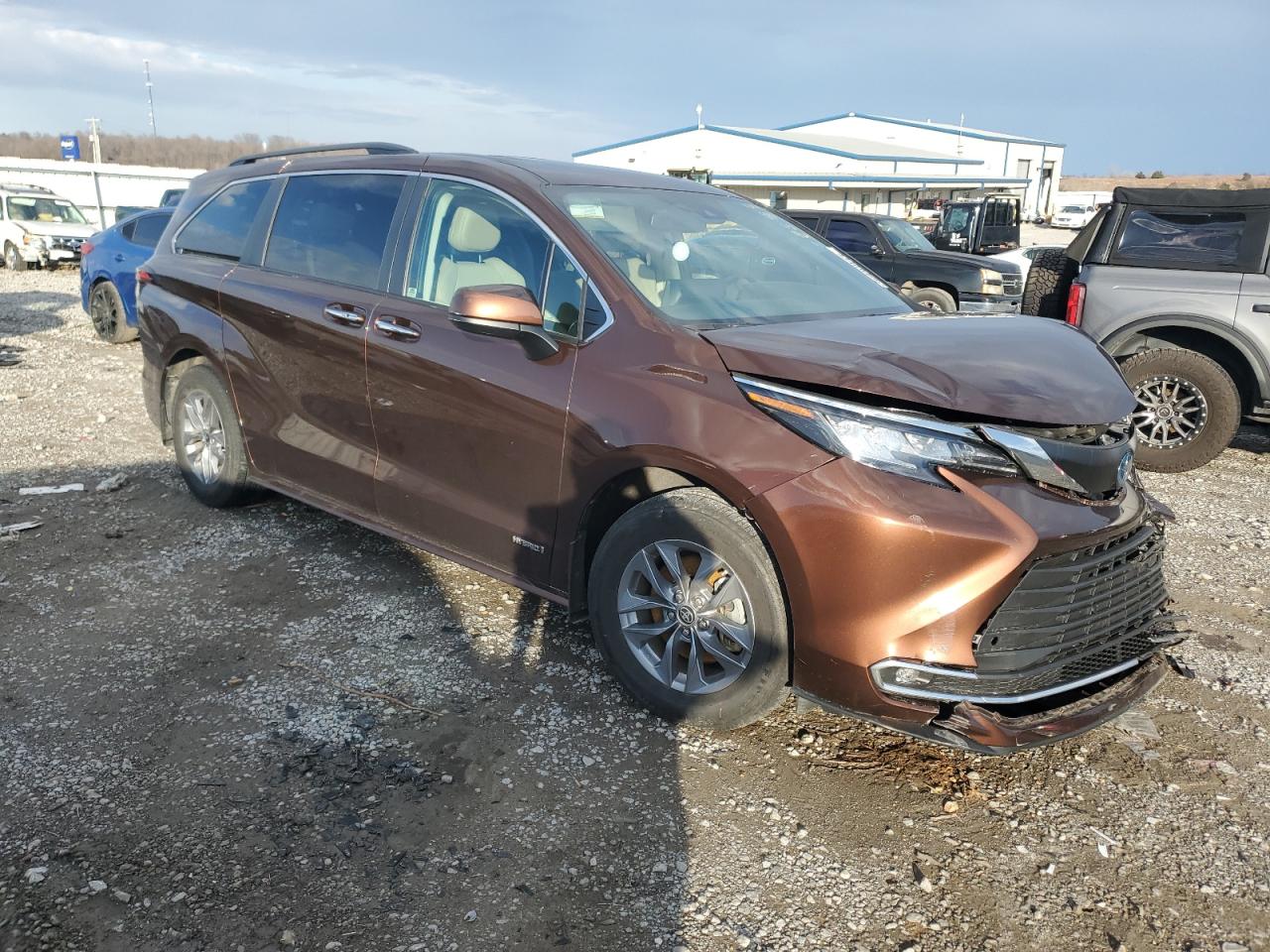 2021 Toyota Sienna - Image 4