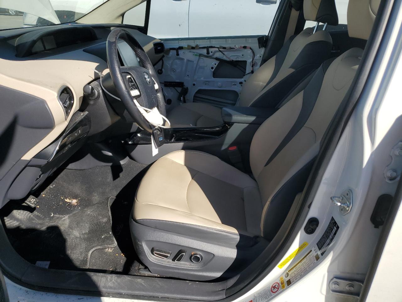 2018 Toyota Prius - Image 7