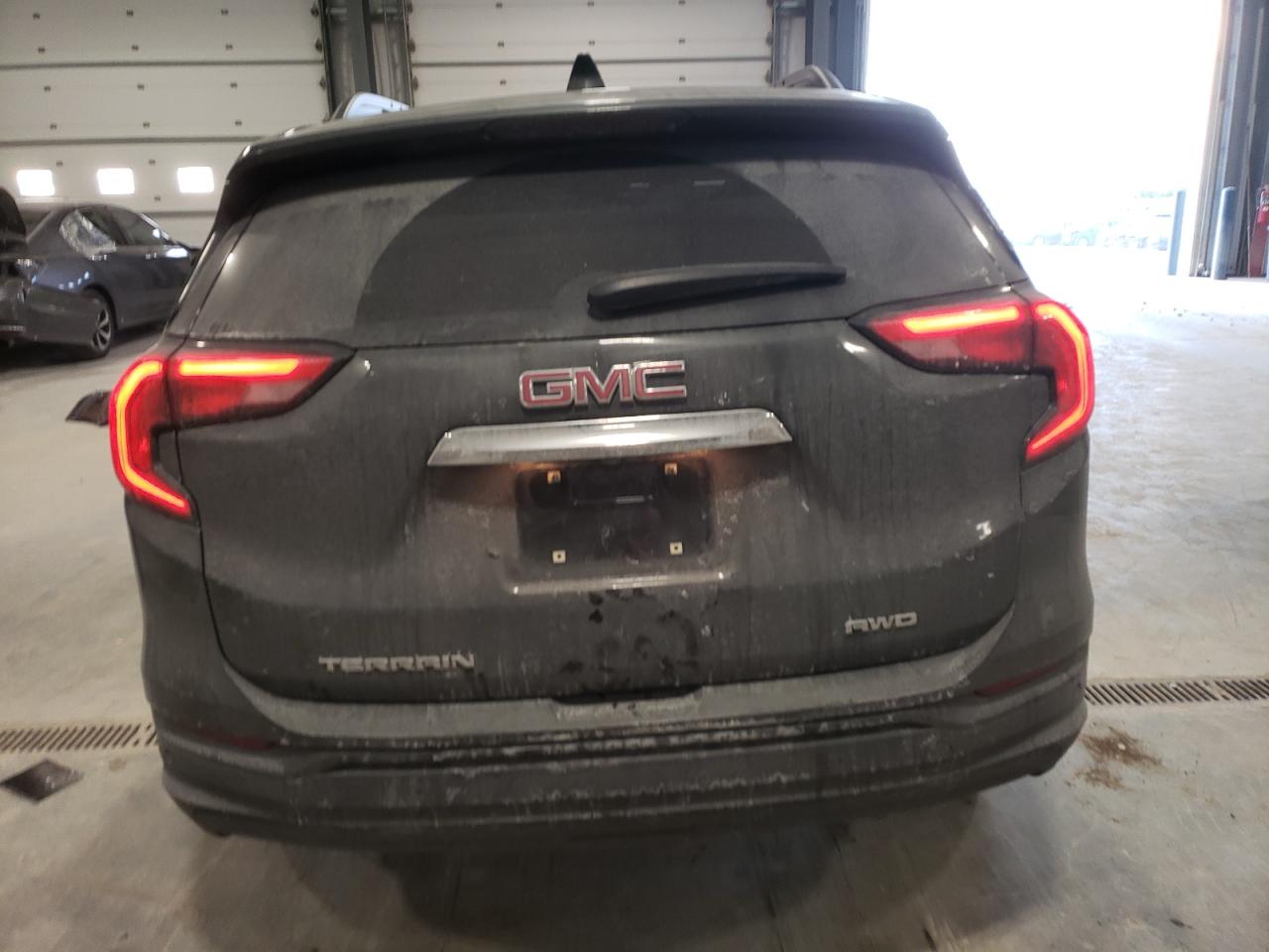2018 GMC Terrain - Image 6