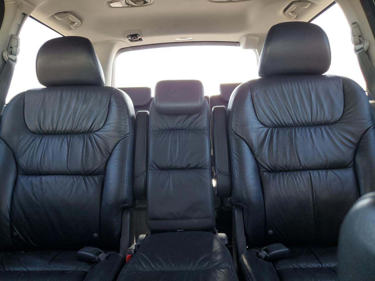 2010 Honda Odyssey - Image 10