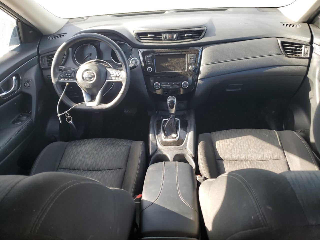 2020 Nissan Rogue - Image 8