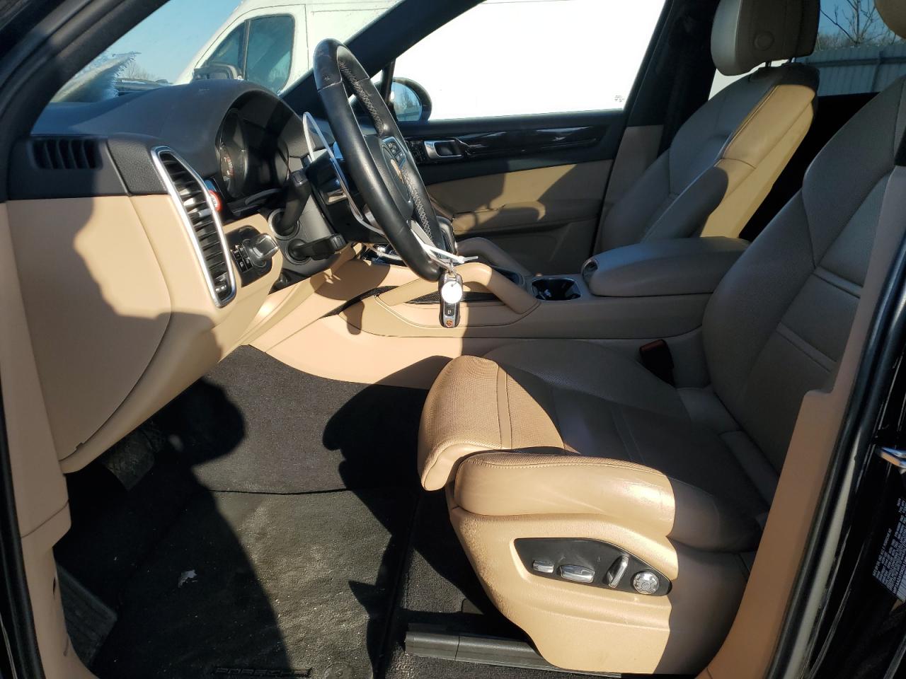 2019 Porsche Cayenne - Image 7