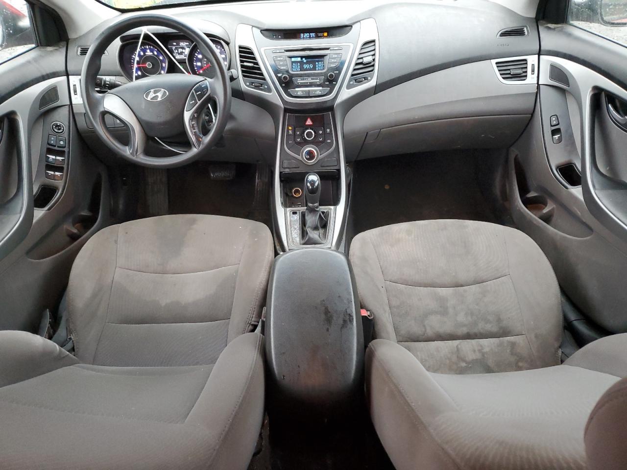2014 Hyundai Elantra - Image 8