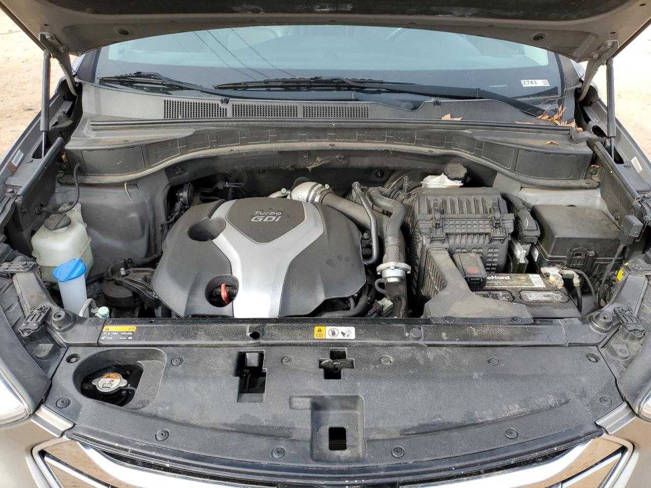 2015 Hyundai Santa Fe - Image 12