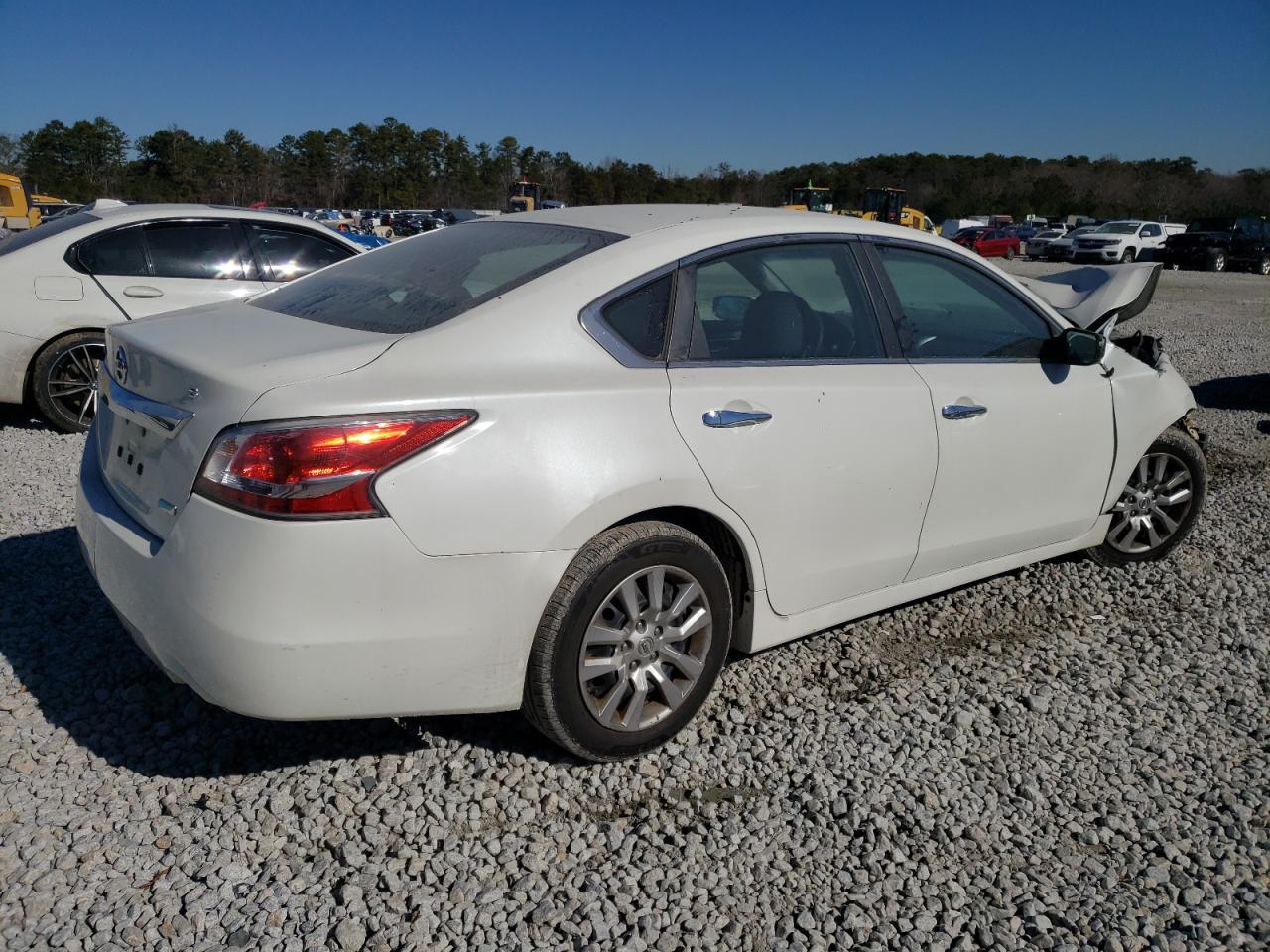 2014 Nissan Altima - Image 3