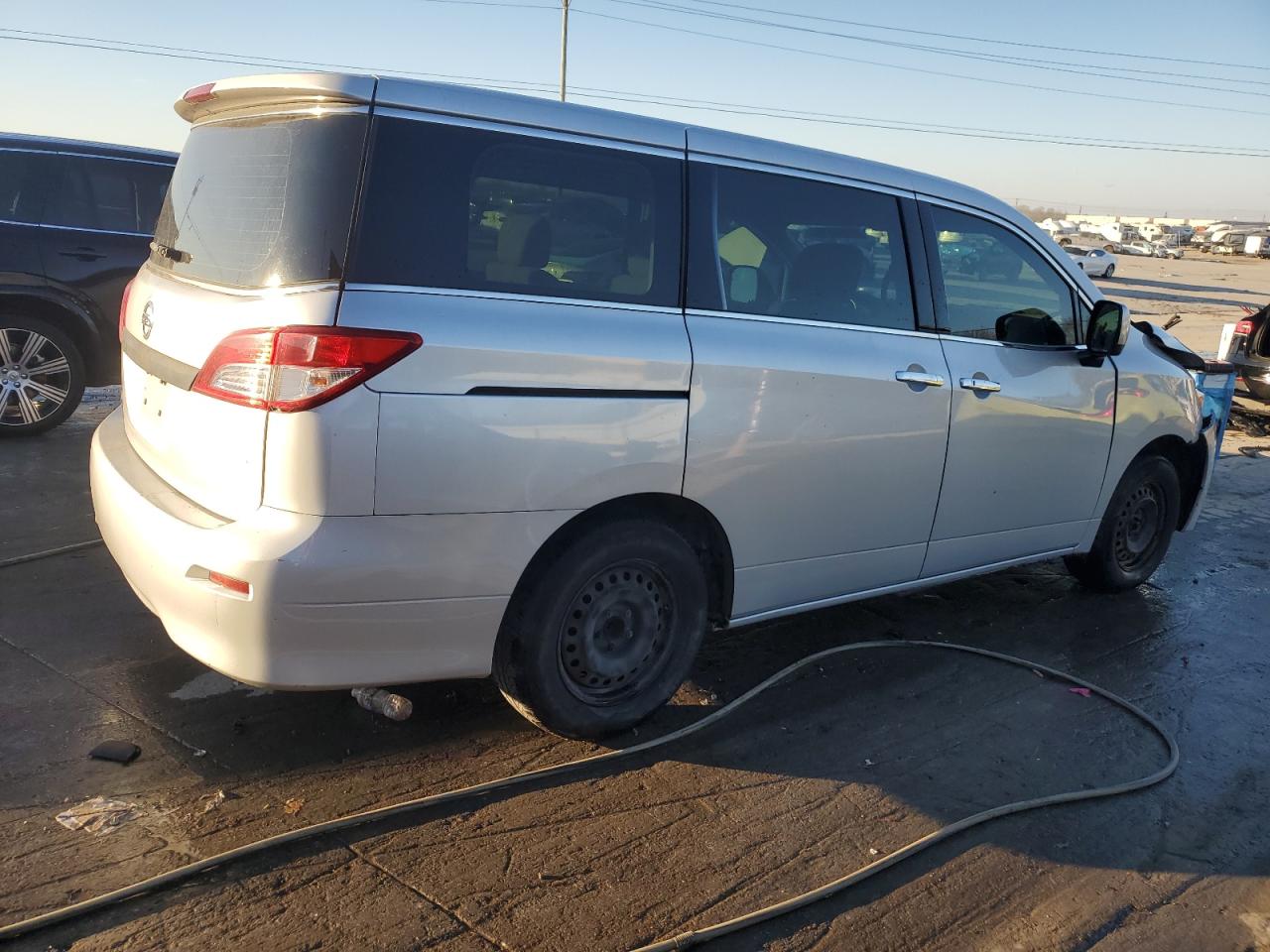2015 Nissan Quest - Image 3