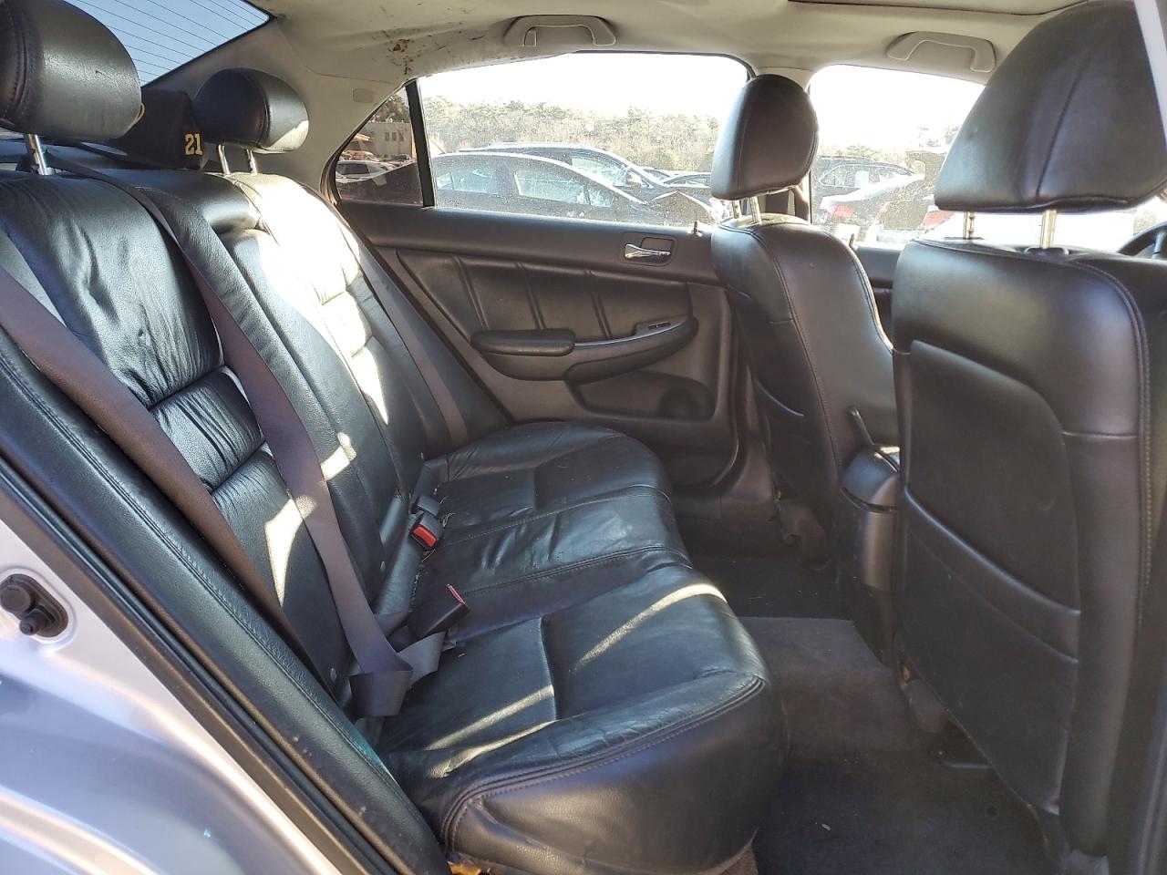 2004 Honda Accord - Image 10