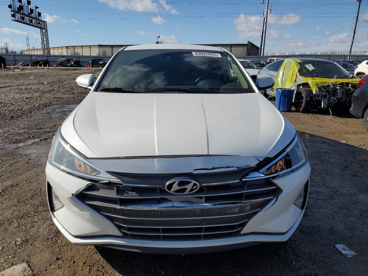 2020 Hyundai Elantra - Image 5