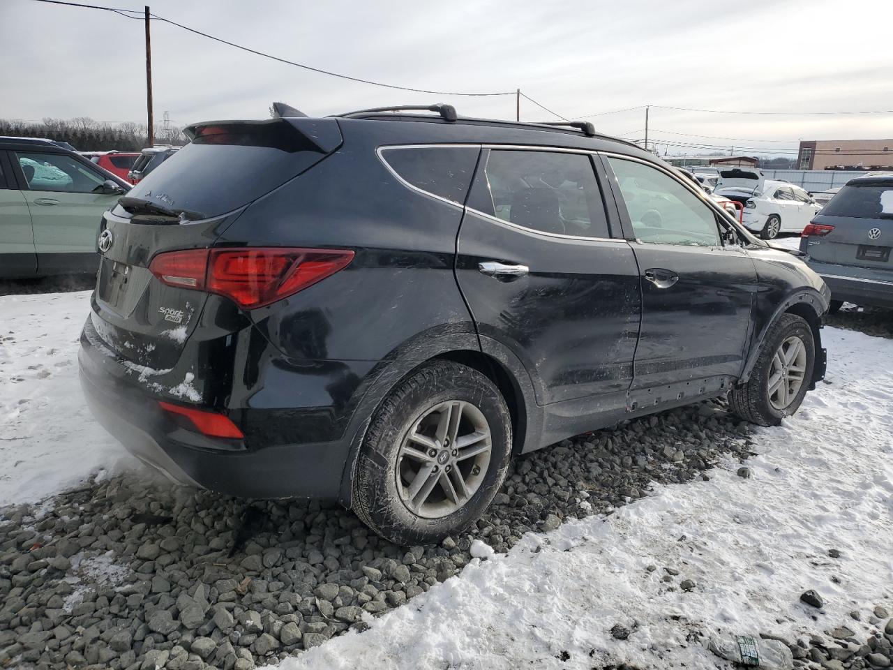 2018 Hyundai Santa Fe - Image 3