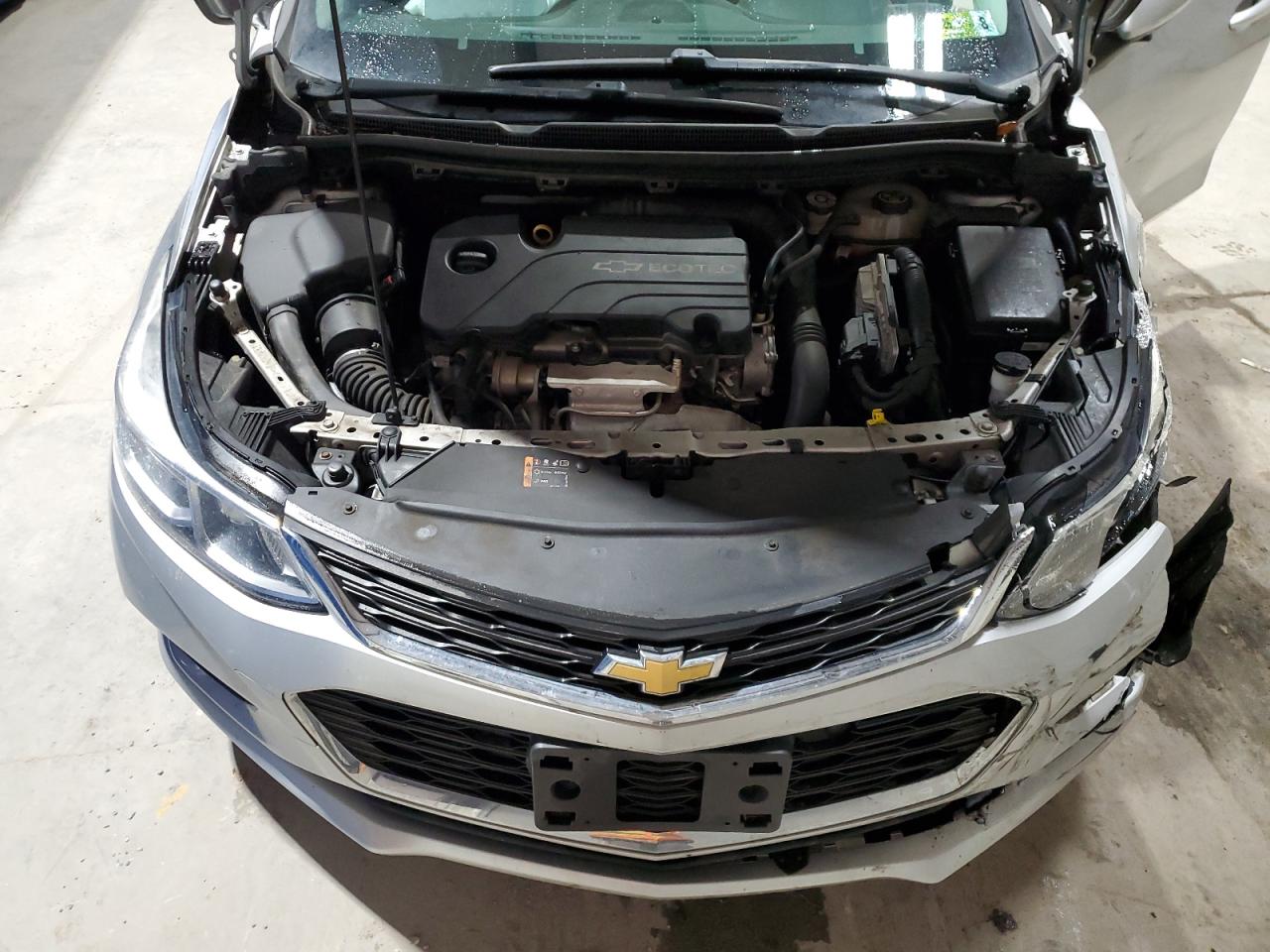2016 Chevrolet Cruze - Image 13